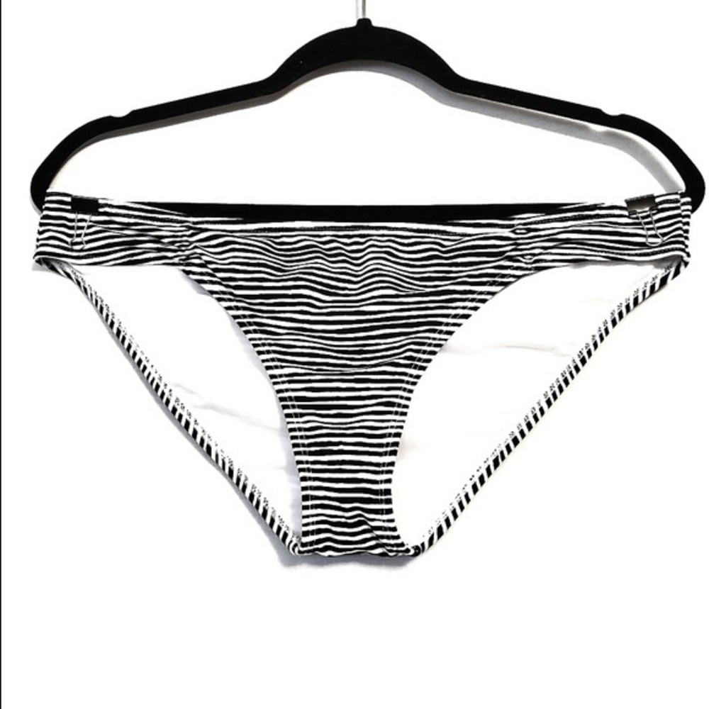 Old Navy swim bottom